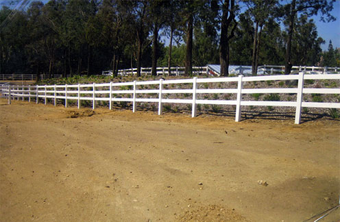 images/Project-Pictures/vinyl-fence-002.jpg