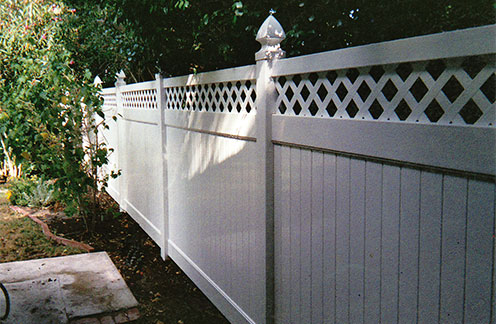 images/Project-Pictures/vinyl-fence-015.jpg